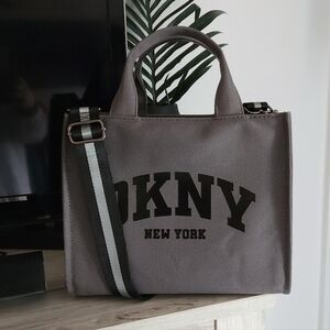 NWT DKNY Hadlee Tote, Medium